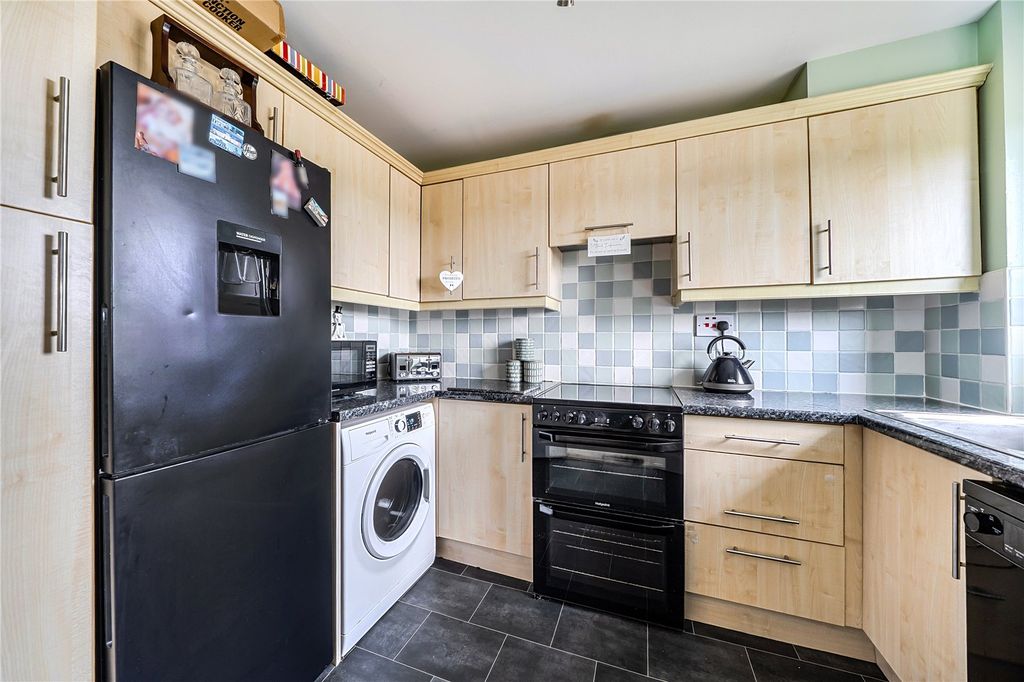 Property photo 3 of 10 Picture No. 04