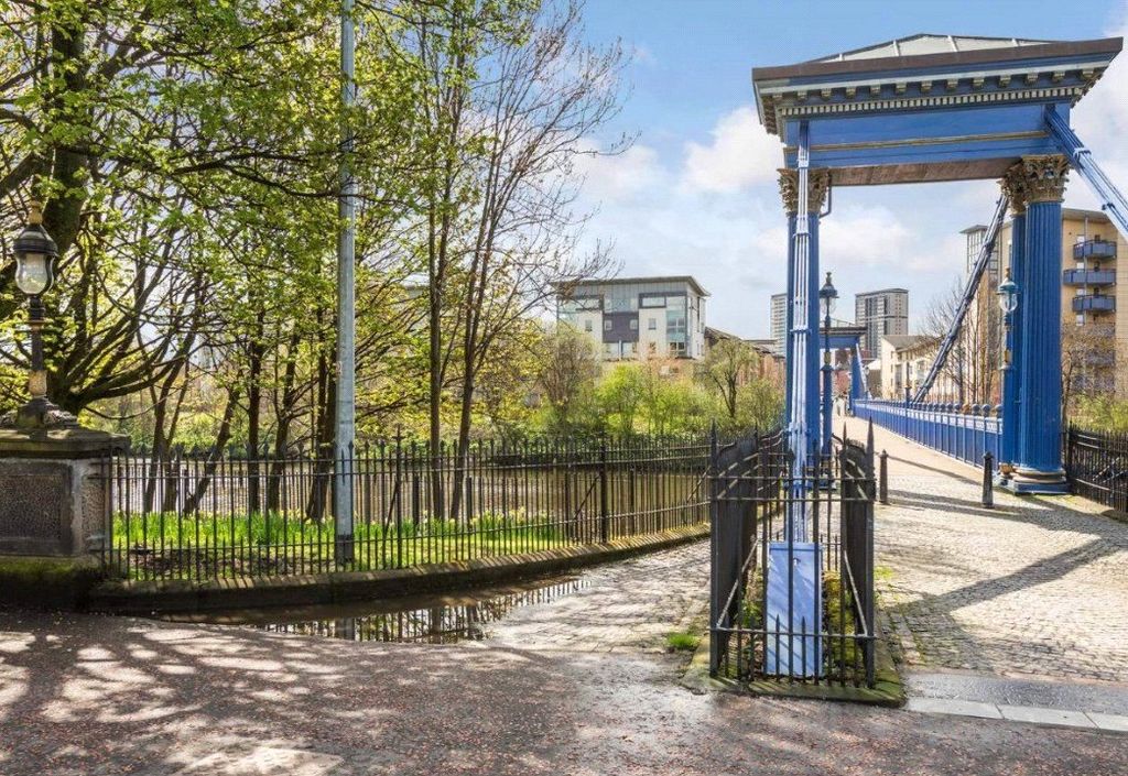 Property photo 1 of 22 Picture No. 25