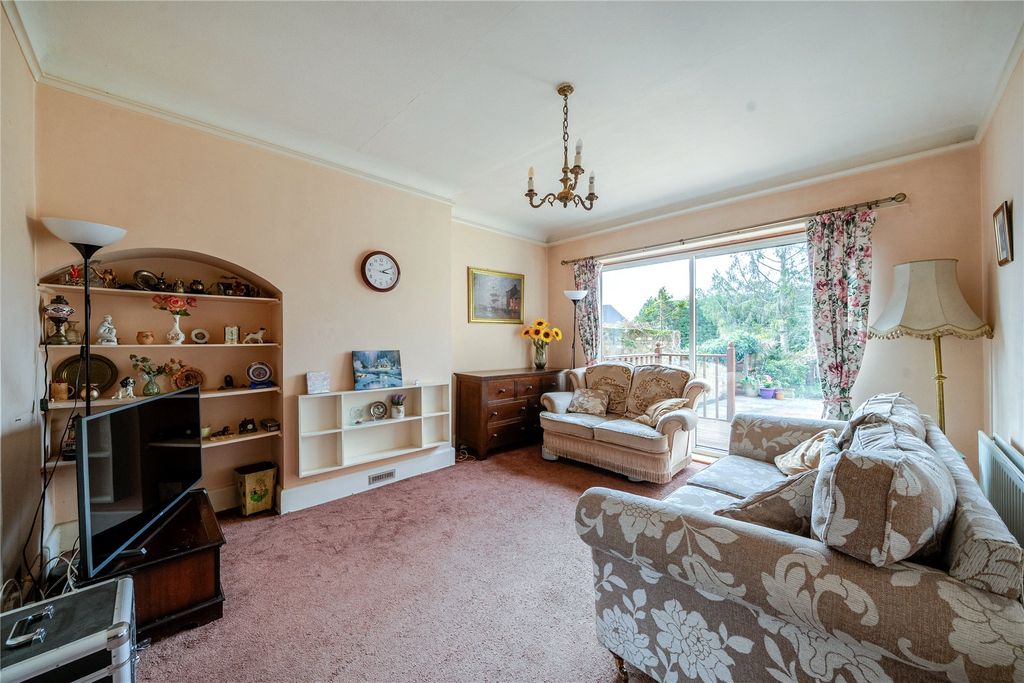 Property photo 2 of 17 Picture No. 04