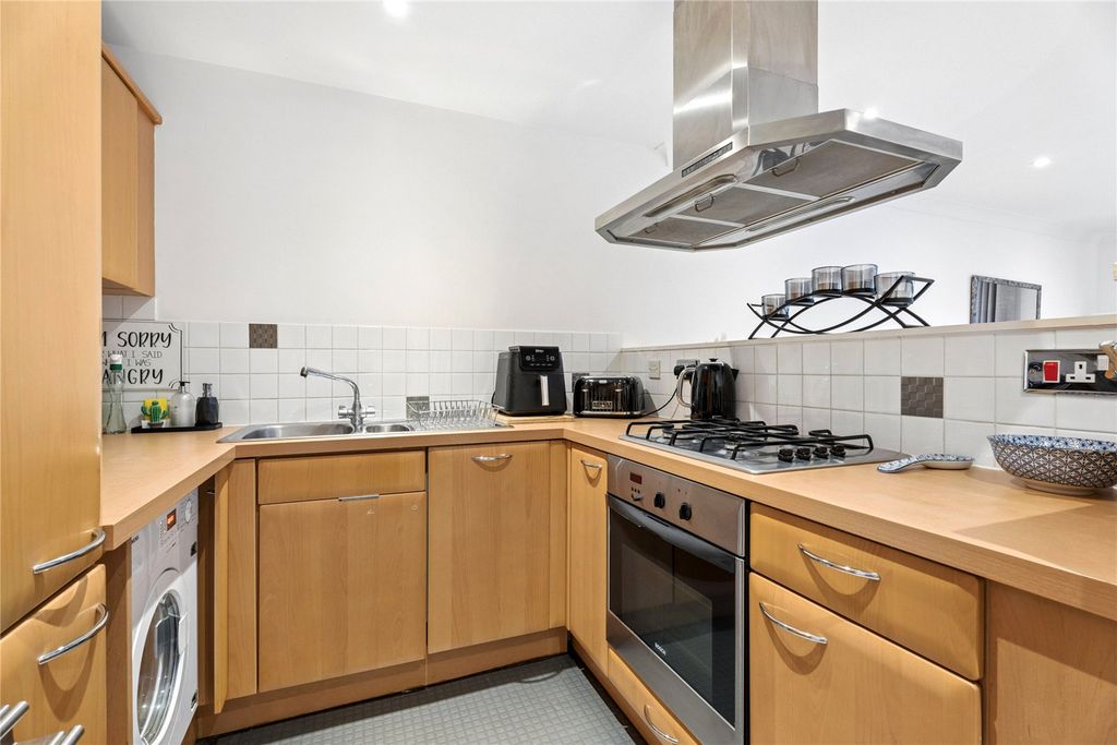 Property photo 3 of 13 Kitchen