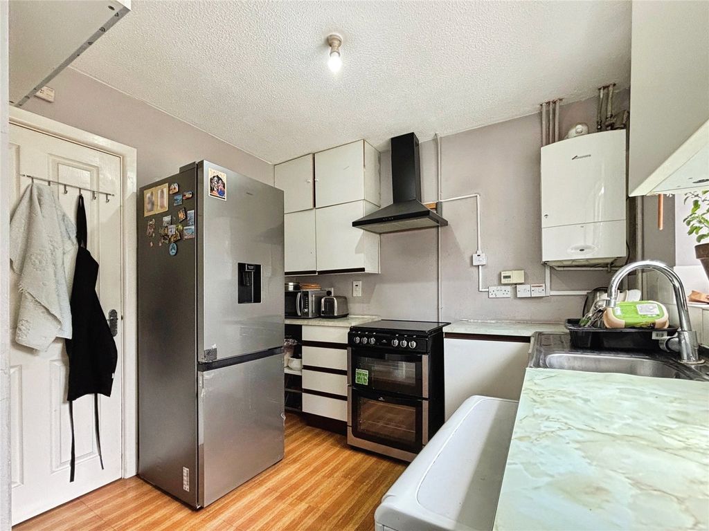 Property photo 2 of 11 Picture No. 08