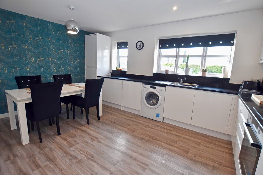 Property photo 3 of 22 Dining Kitchen 1