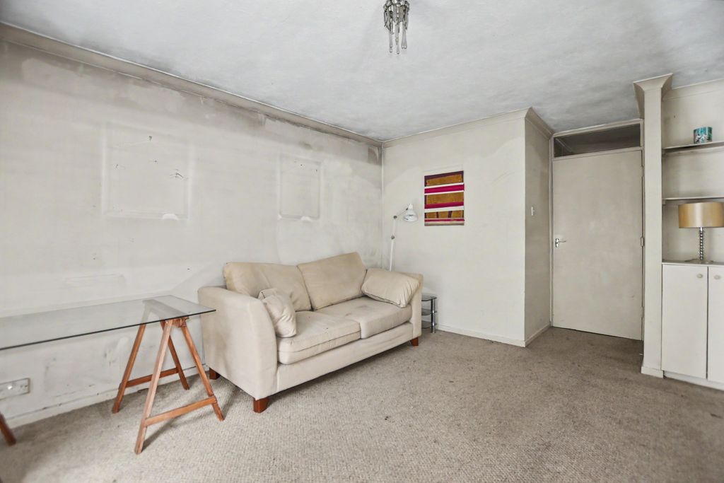Property photo 3 of 12 8 Sandalwood House, Longlands Road, Sidcup, Bexley, Da15 7Nb