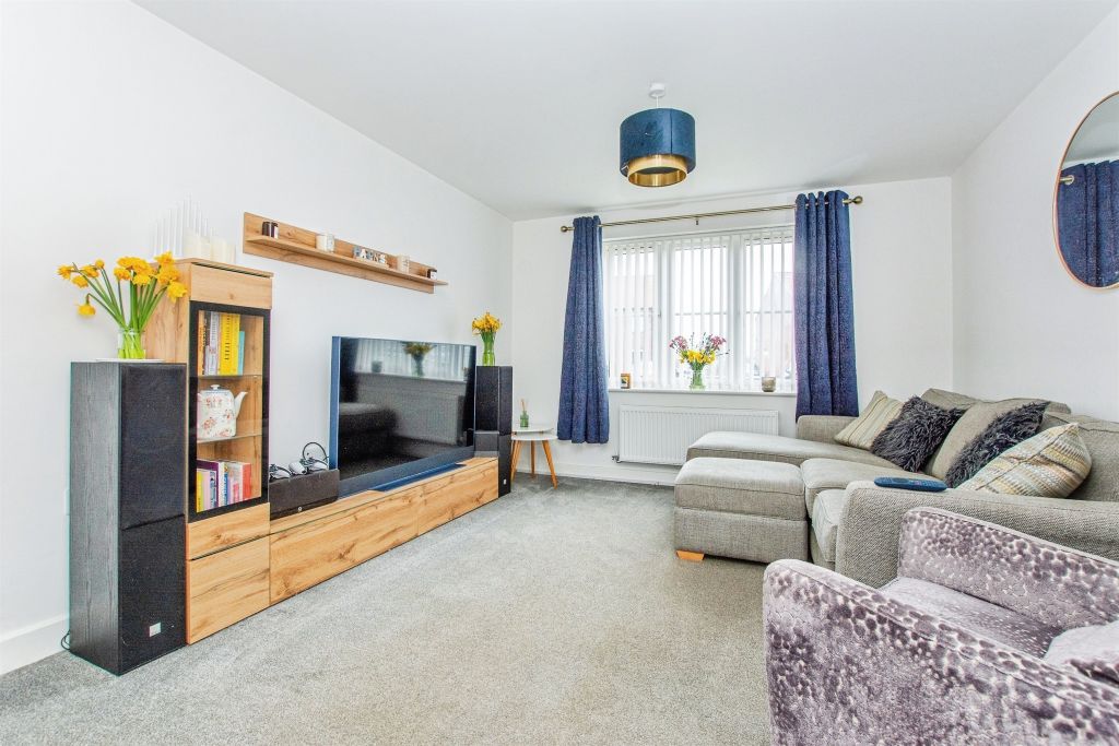 Property photo 3 of 15