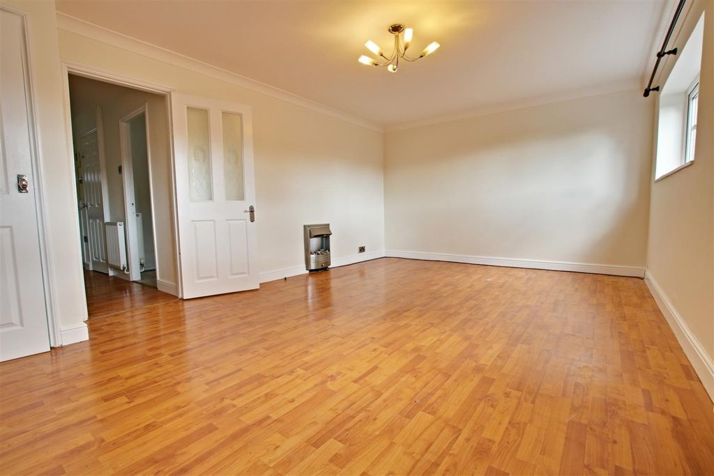 Property photo 2 of 15 5098031