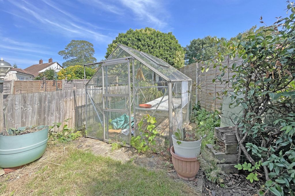 Property photo 3 of 24