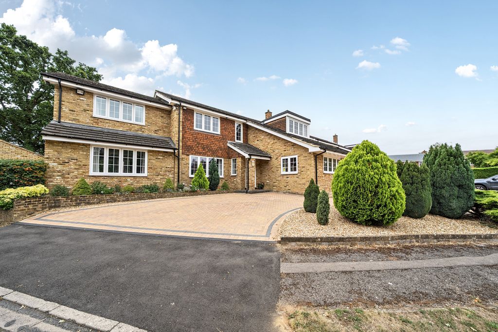 Property photo 1 of 23 1336635-1-68A30A8...