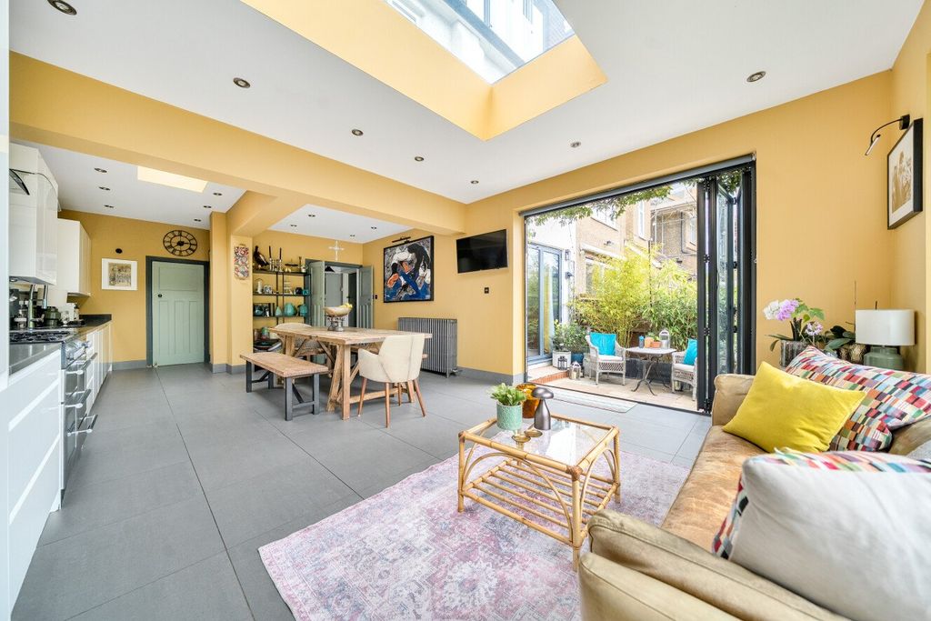 Property photo 3 of 23 Picture No. 44