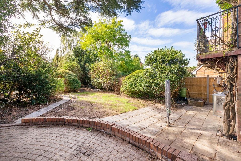 Property photo 3 of 19