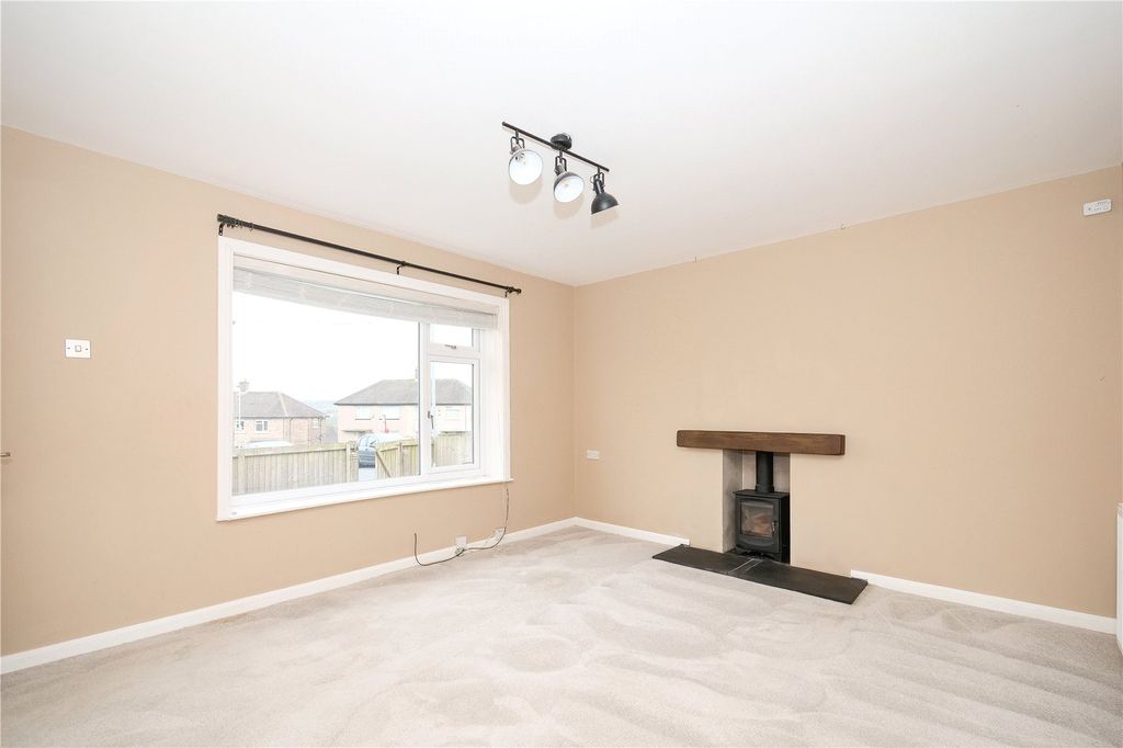 Property photo 2 of 10 Picture No. 14