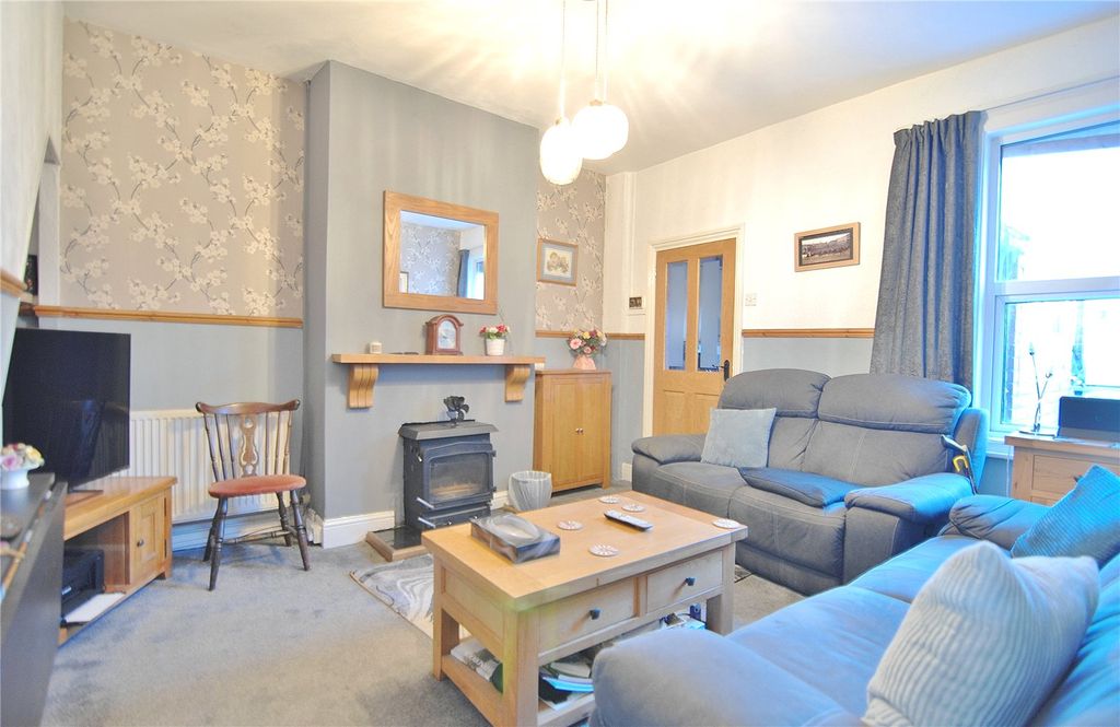 Property photo 3 of 11 Picture No. 16