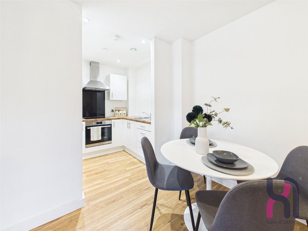 Property photo 3 of 12 Picture No. 68