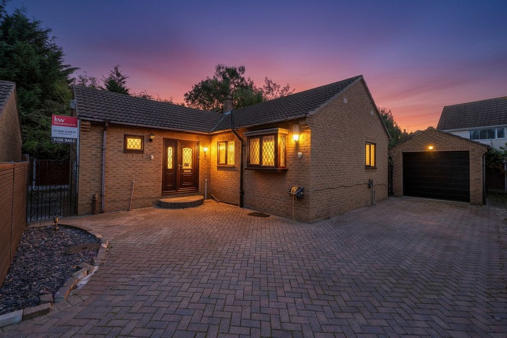 Property photo 1 of 4