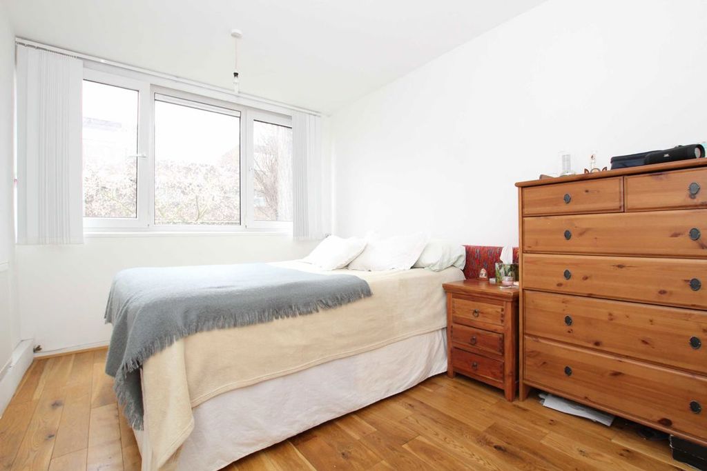 Property photo 3 of 3