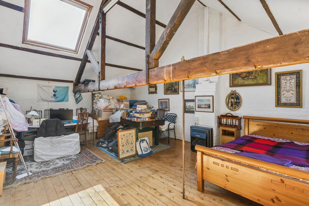 Additional image 21 of 6 bed semi-detached house for salePurwell Lane, Hitchin SG4