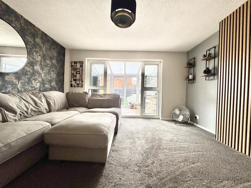Property photo 3 of 13 Living Room