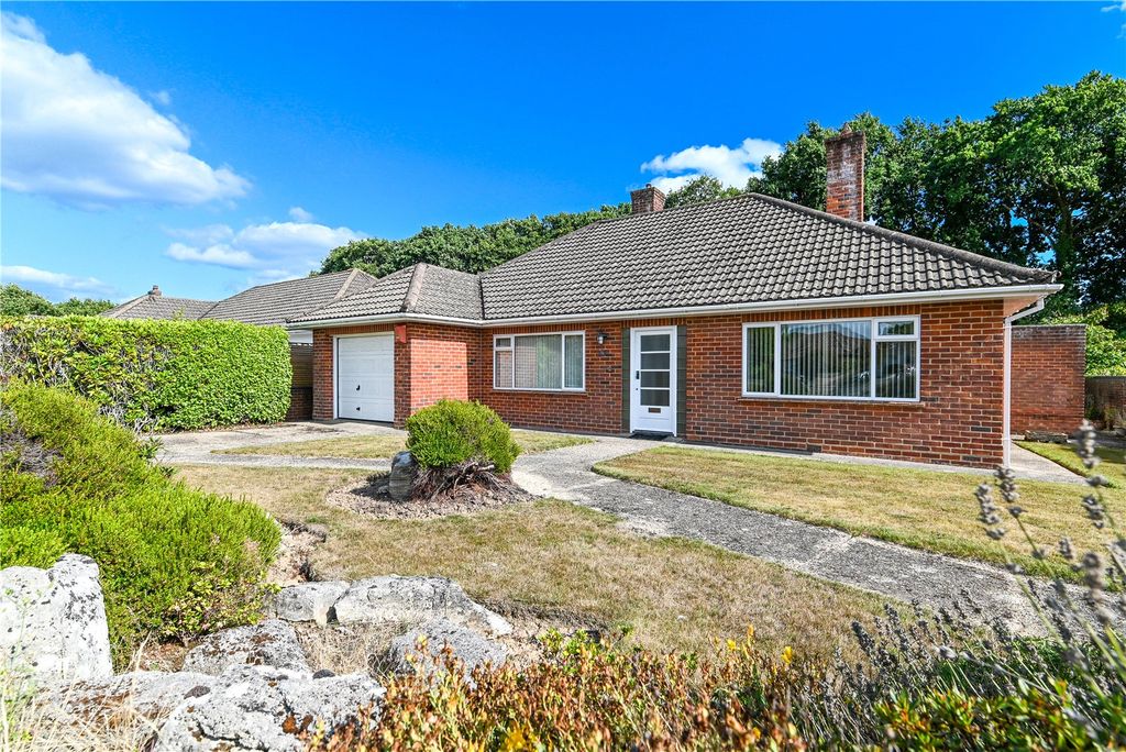 Property photo 1 of 18 Picture No. 01