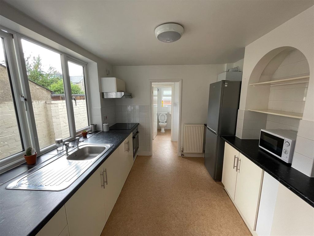 Property photo 2 of 19 87-Kitchen.Jpeg