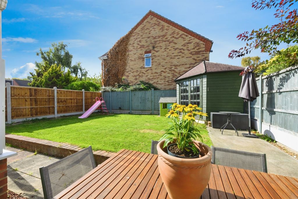 Property photo 3 of 18