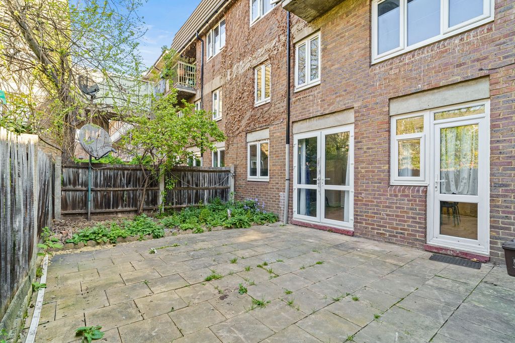 Property photo 1 of 20