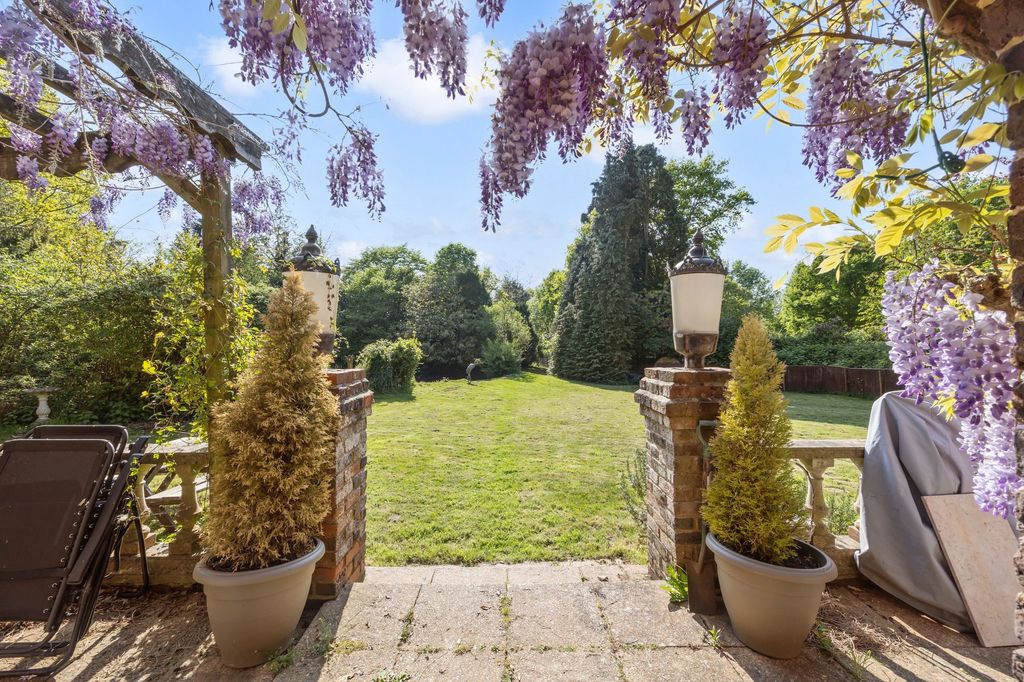 Property photo 3 of 31