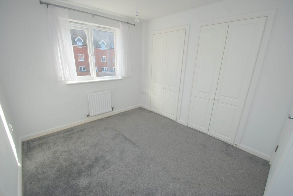 Property photo 3 of 4