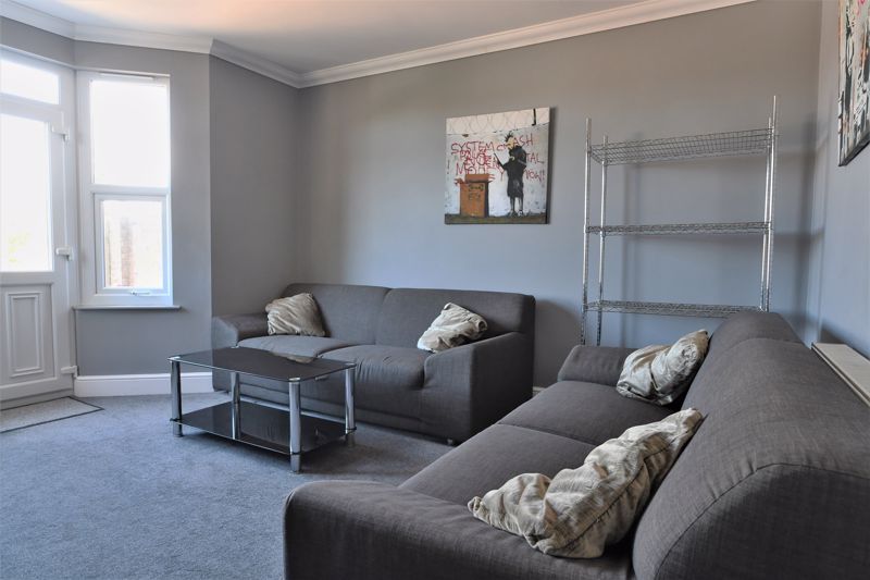 Property photo 1 of 13 Photo 14