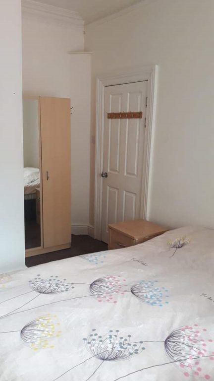 Property photo 2 of 4 Ensuite