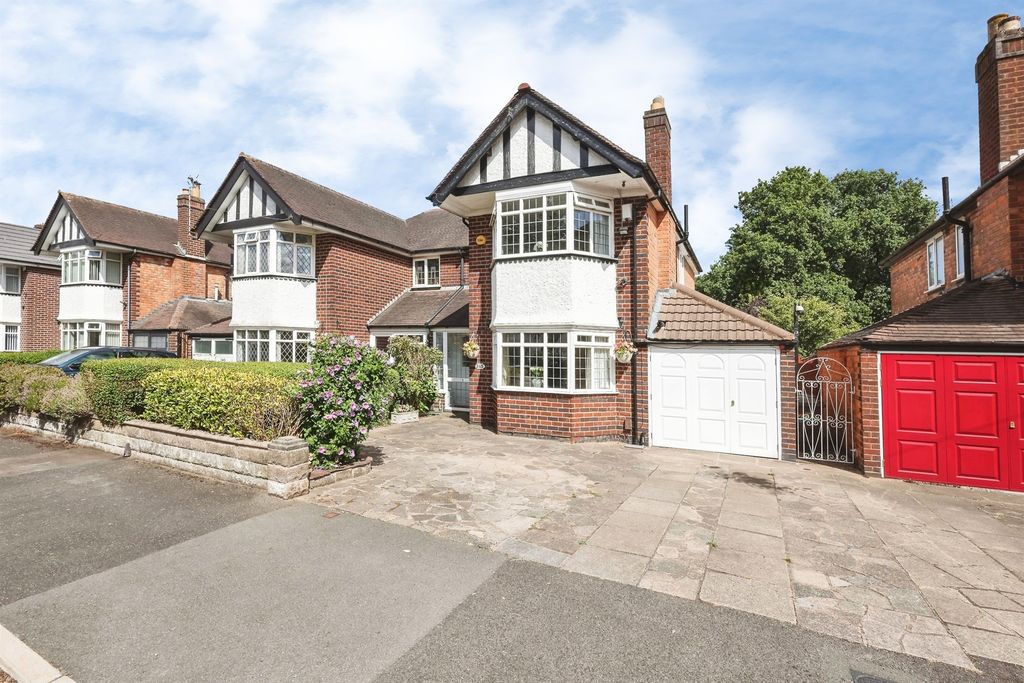 Property photo 1 of 15