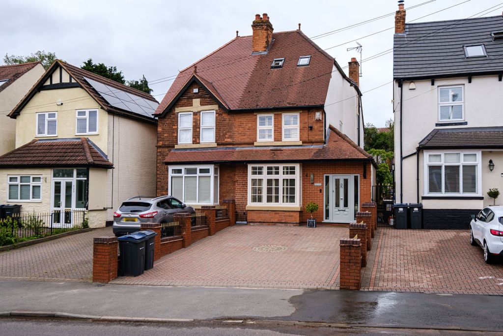 Property photo 1 of 42