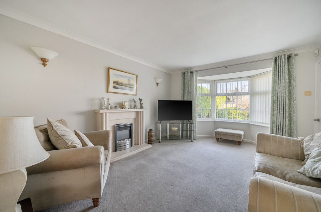 Property photo 2 of 17 1408800-15-699442...