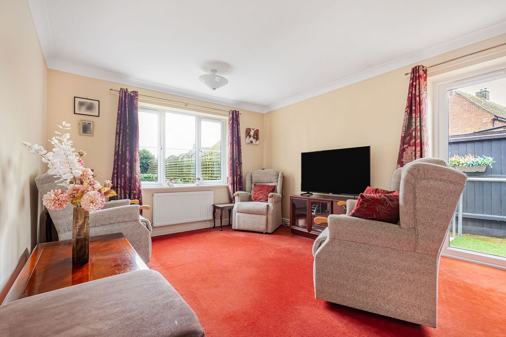 Property photo 2 of 19