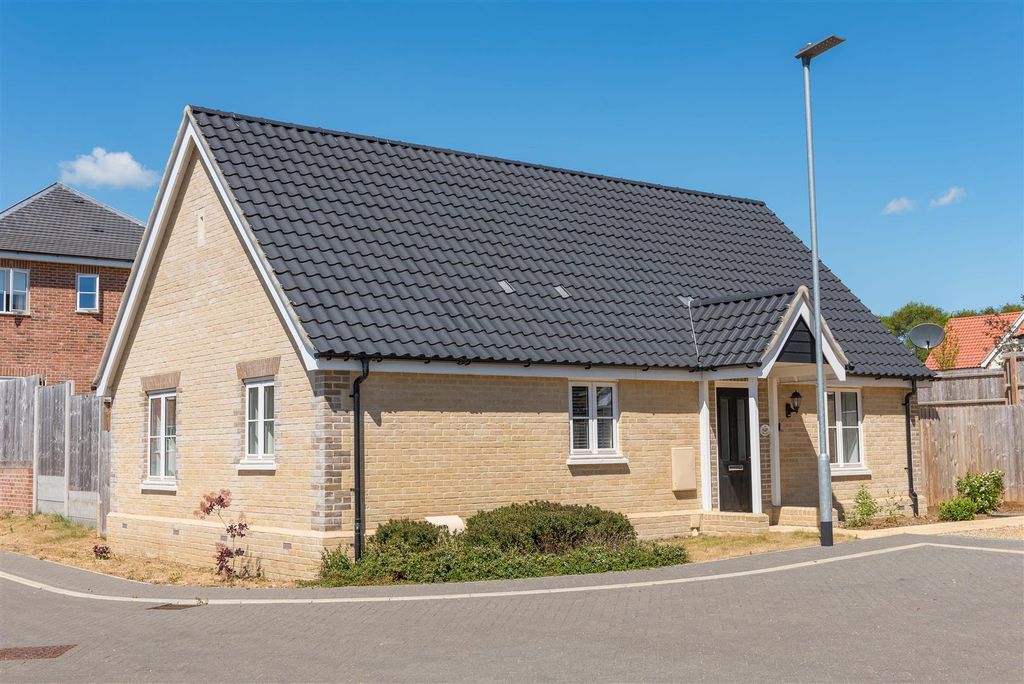 Additional image 13 of 2 bed detached bungalow for saleCarey Drive, Halesworth IP19