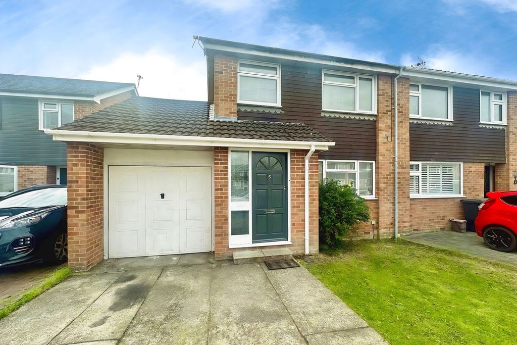 Property photo 2 of 13