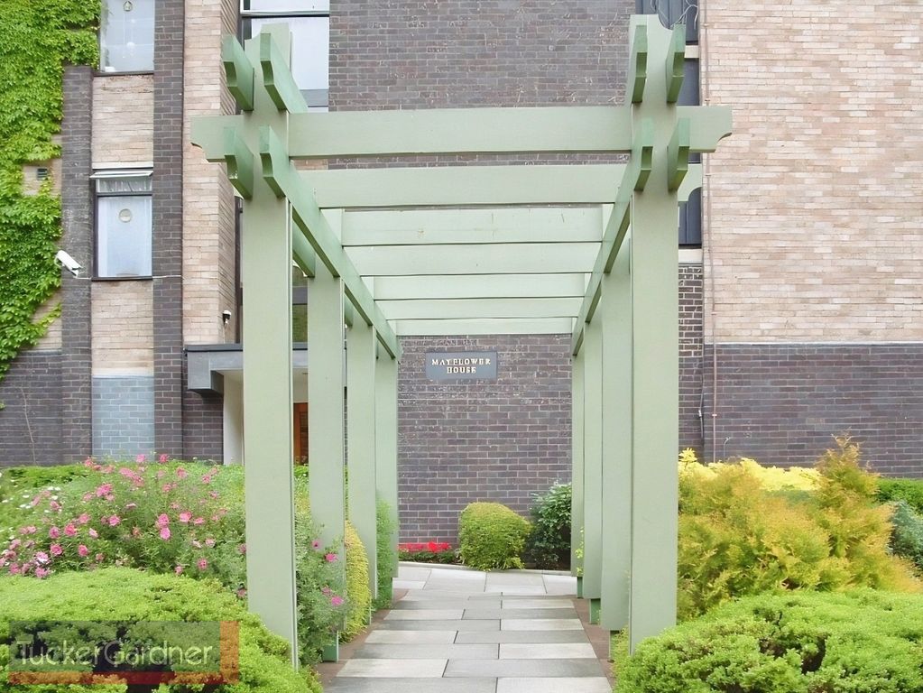 Property photo 2 of 3