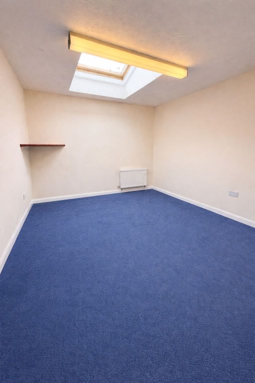 Property photo 1 of 3