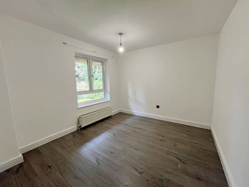 Additional image 6 of 3 bed maisonette for saleCommunity Road, Greenford UB6