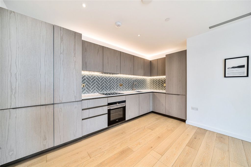 Property photo 3 of 12 Picture No. 20