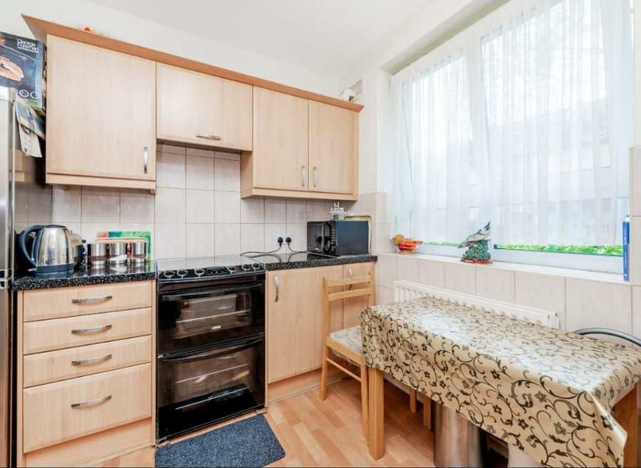 Property photo 2 of 7 Kitchen.Jpg