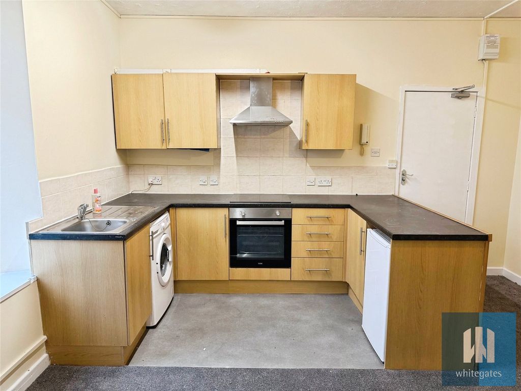 Property photo 2 of 10 Picture No. 33