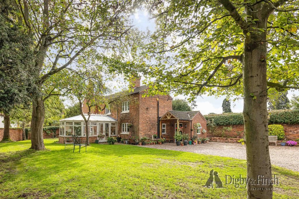Property photo 1 of 25