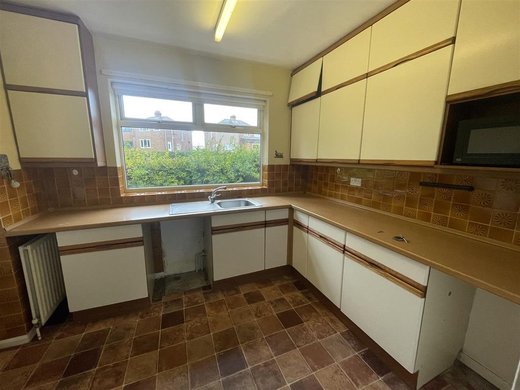 Property photo 3 of 12 40 Glen 4.Jpeg