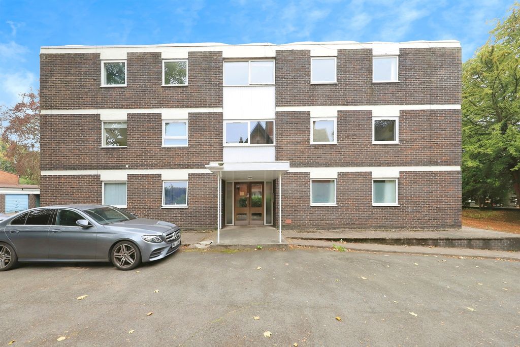 Property photo 2 of 12