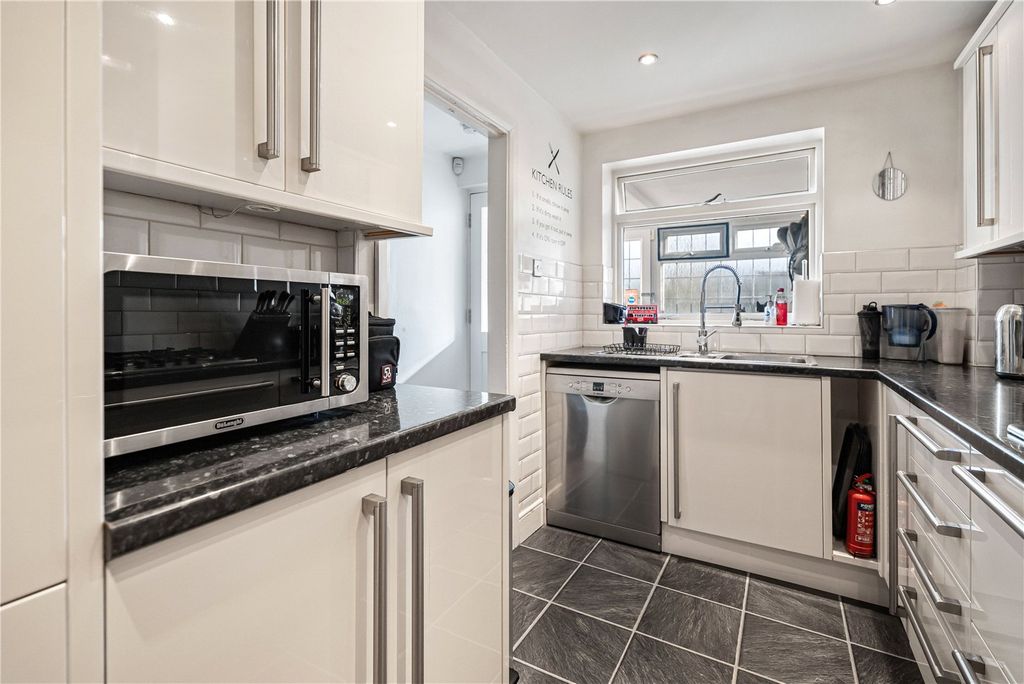 Property photo 3 of 17 Picture No. 01