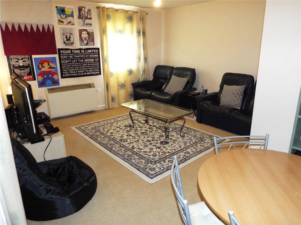 Property photo 2 of 6 Lounge