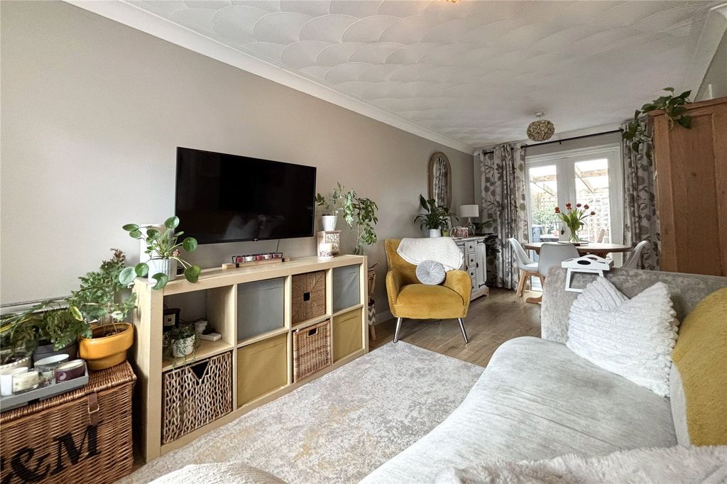 Property photo 3 of 32 Picture No. 18