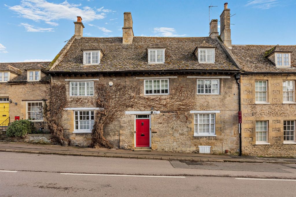 Property photo 1 of 27