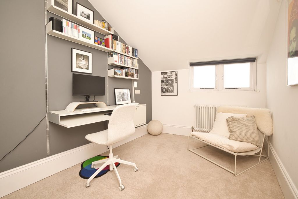 Additional image 15 of 3 bed flat for sale18 Royal Crescent St. Augustines Road, Ramsgate CT11