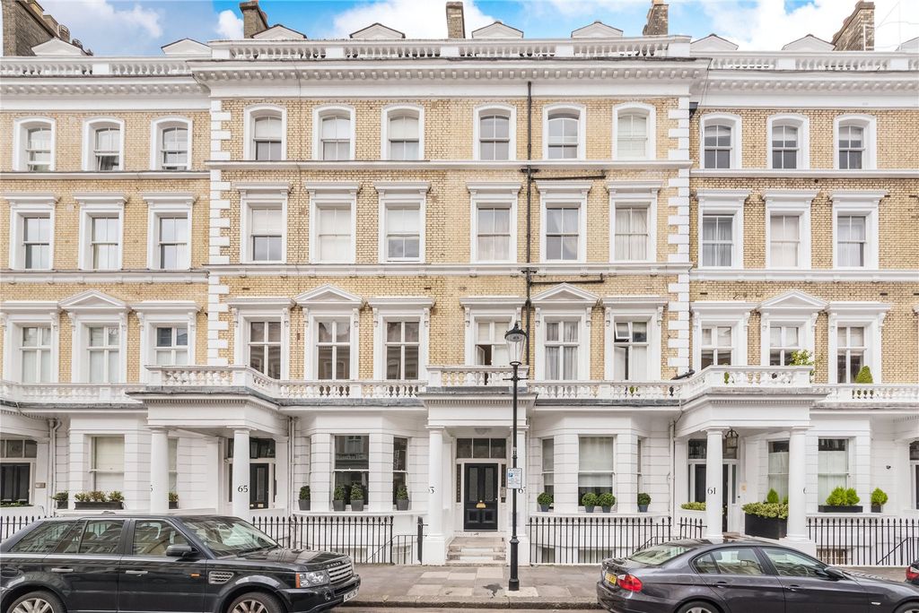 Property photo 3 of 6 Onslow Gardens