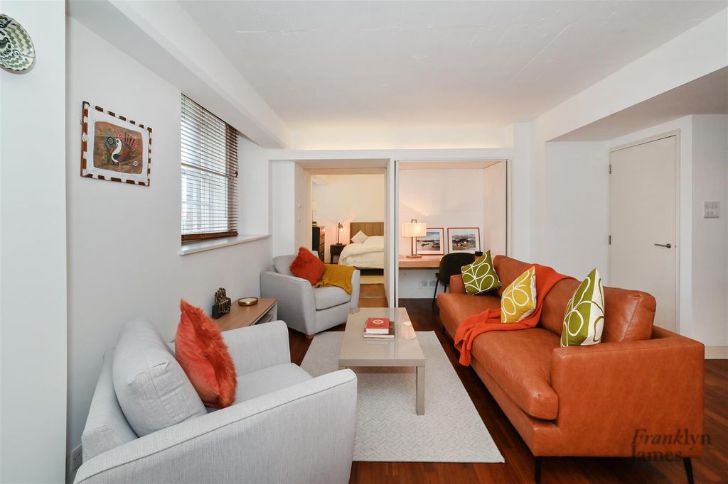 Property photo 3 of 11 The-Listed-Building (8).Jpg